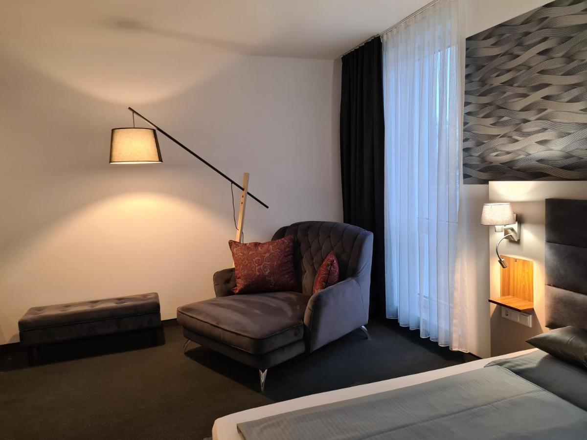 Hotel Starton Am Ingolstadt Village Екстер'єр фото