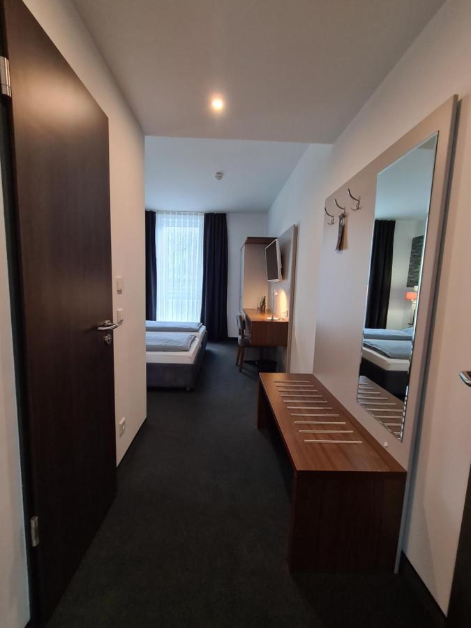 Hotel Starton Am Ingolstadt Village Екстер'єр фото