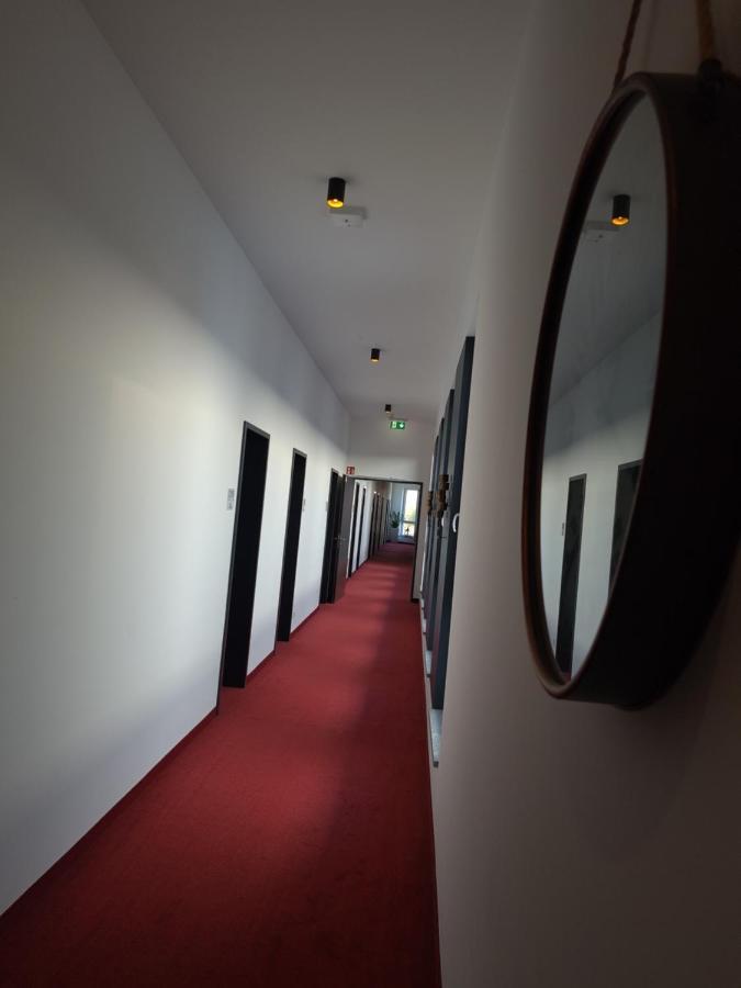 Hotel Starton Am Ingolstadt Village Екстер'єр фото