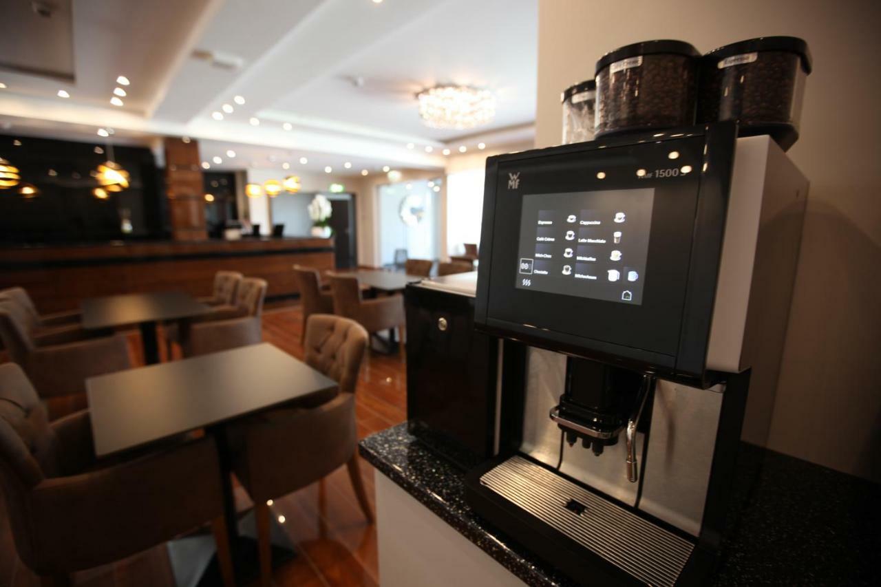 Hotel Starton Am Ingolstadt Village Екстер'єр фото